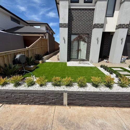 Concrete retaining walls (3)